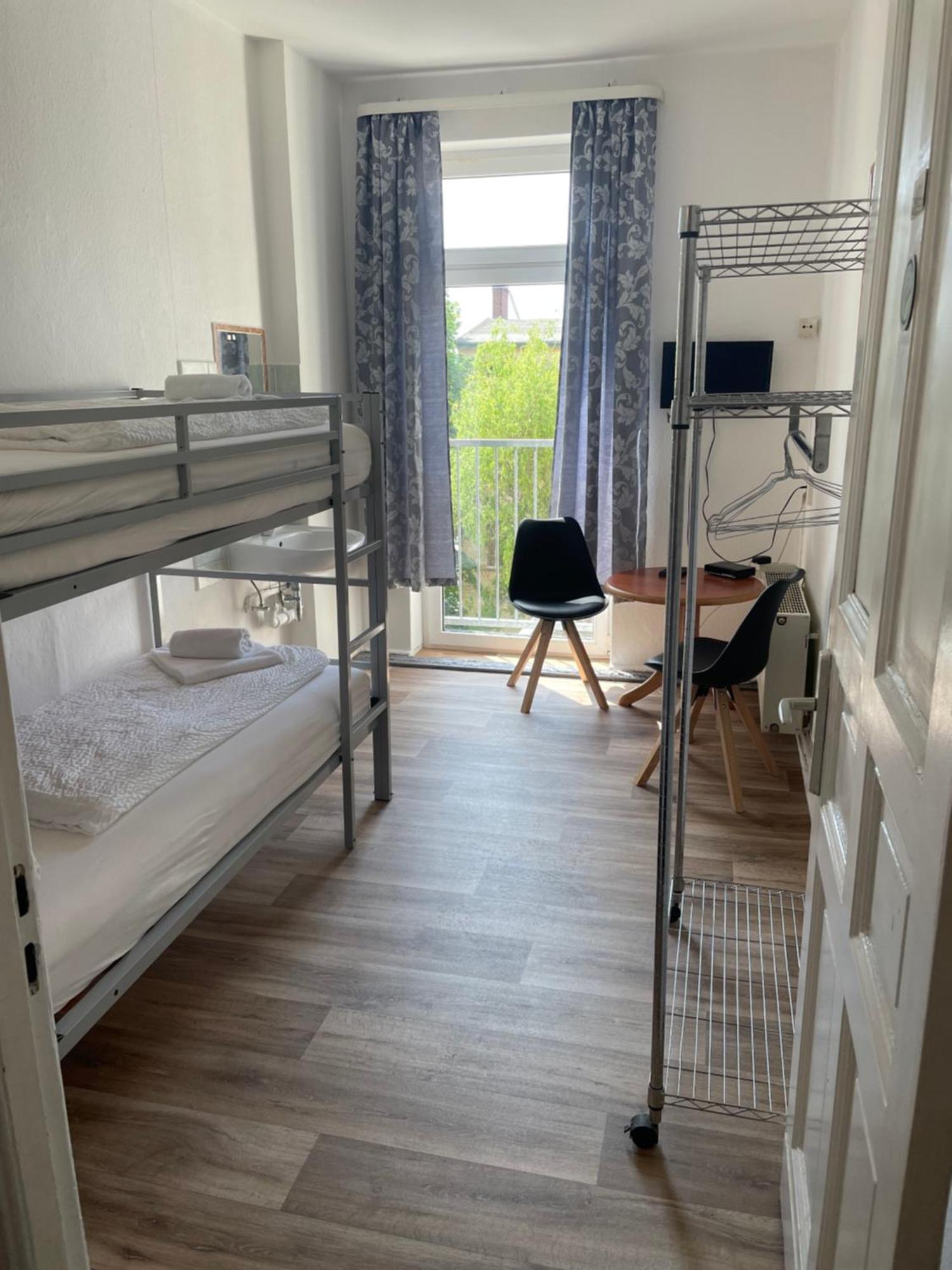 Hotel-Pension Adamshof Berlin Luaran gambar