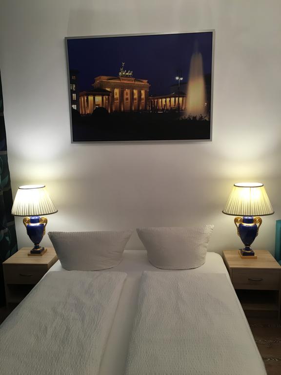 Hotel-Pension Adamshof Berlin Luaran gambar