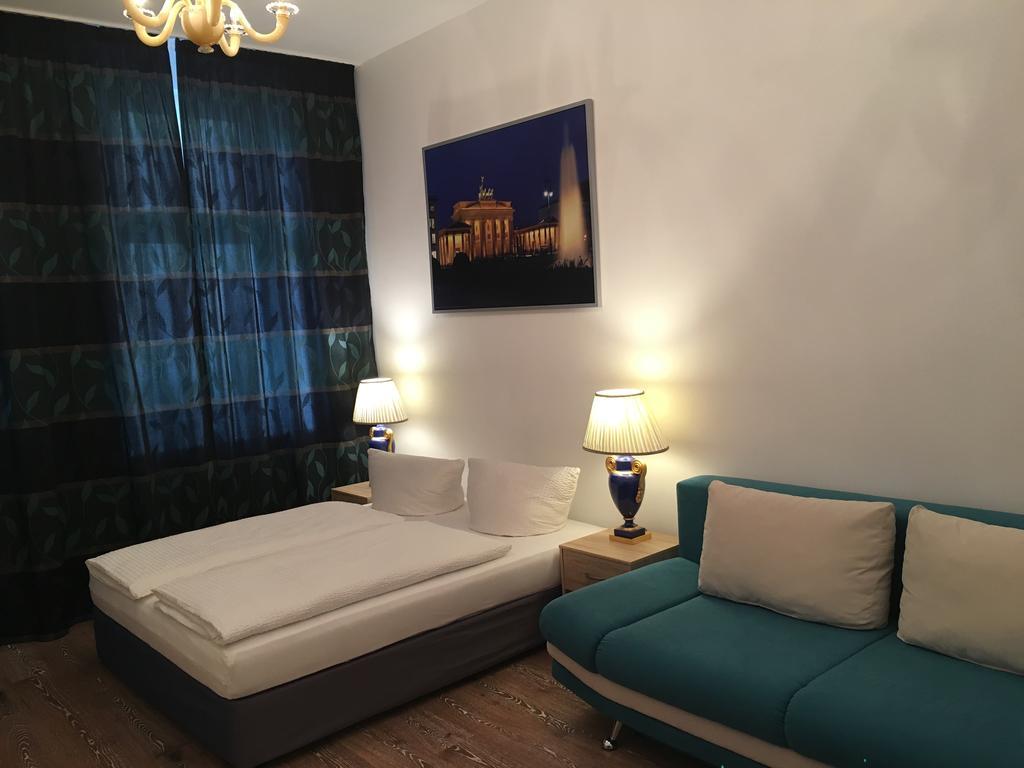 Hotel-Pension Adamshof Berlin Luaran gambar