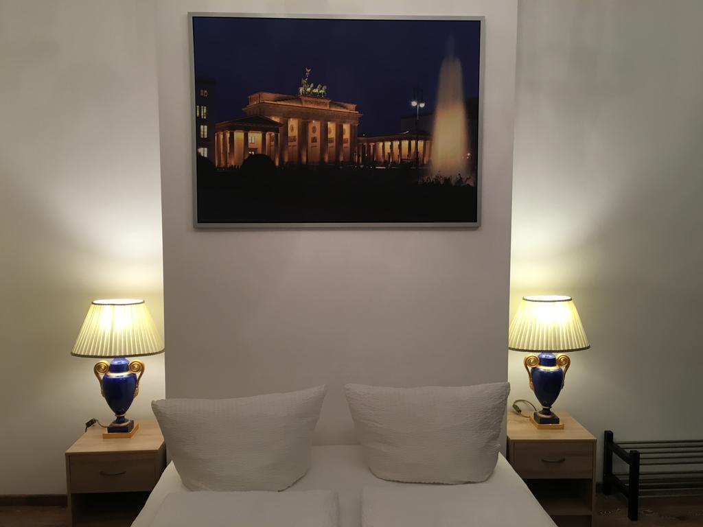 Hotel-Pension Adamshof Berlin Luaran gambar