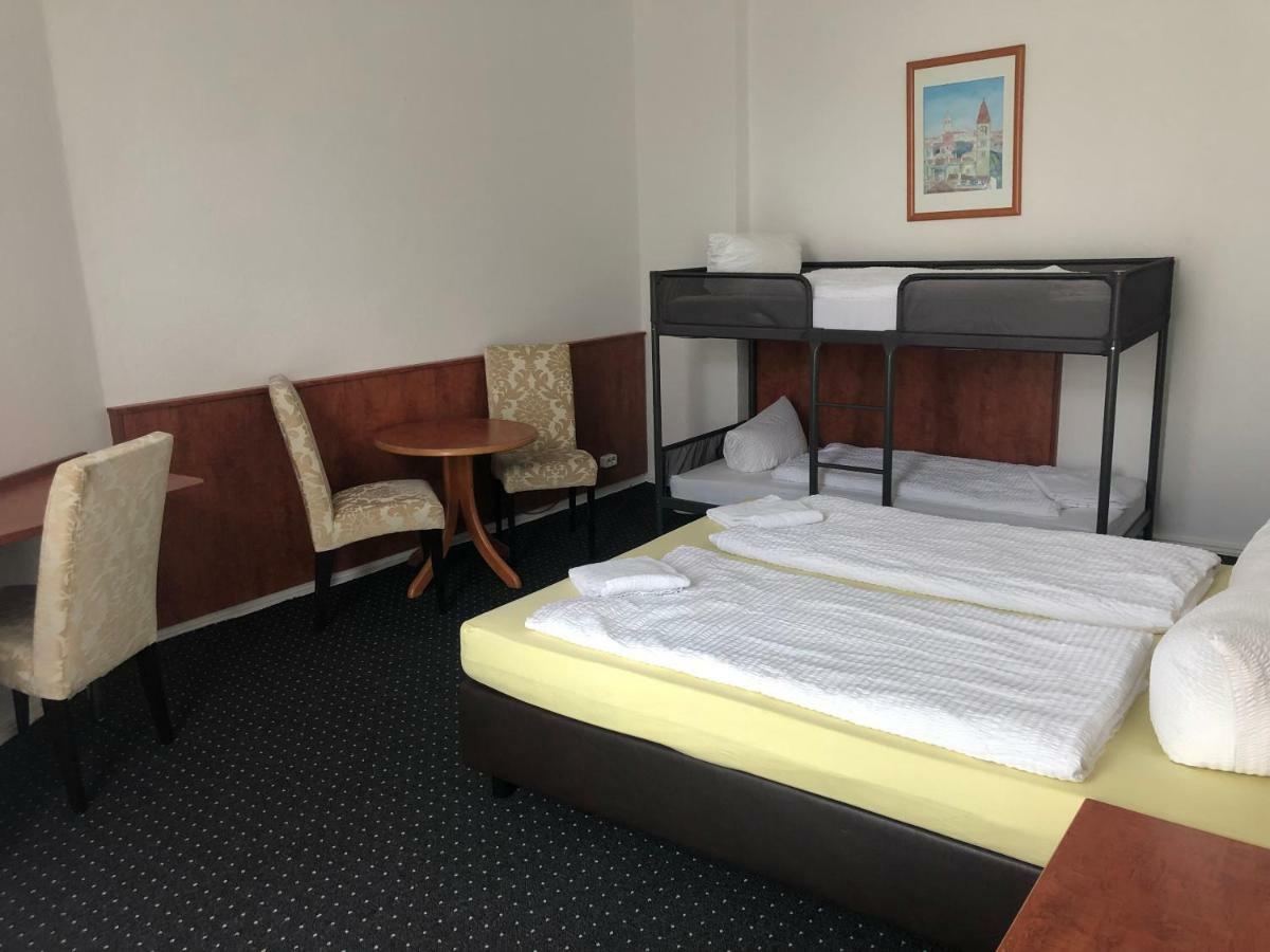 Hotel-Pension Adamshof Berlin Luaran gambar